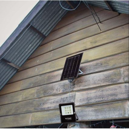 LED Vanjski solarni reflektor LED/6W/3,2V 6400K IP65 4000 mAh + daljinski upravljač