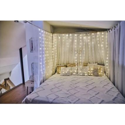 LED vanjski svjetlosni niz 240xLED/8 funkcija 6,7 m IP44 toplo bijela