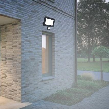 LED Vanjsko reflektorsko svjetlo sa senzorom LED/50W/230V 4000K IP44 crna
