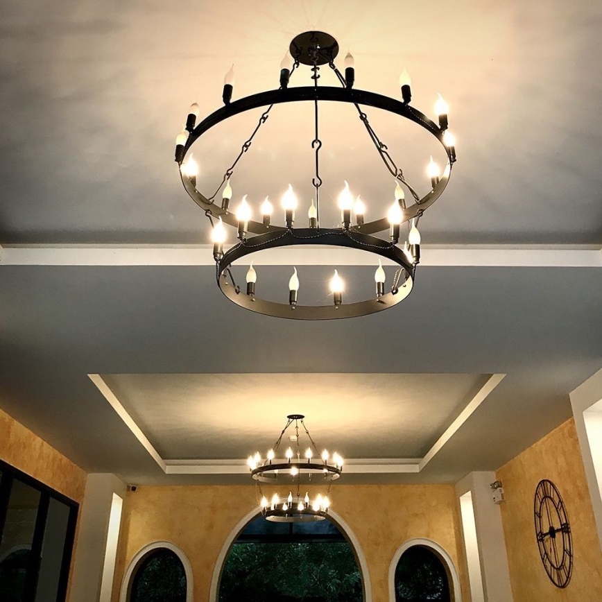 LED Žarulja E14/3,7W/230V 3000K