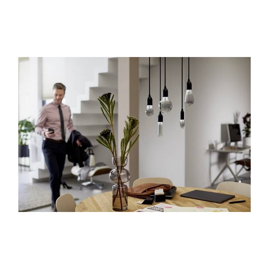 LED Žarulja Philips E27/2,3W/230V 2700K