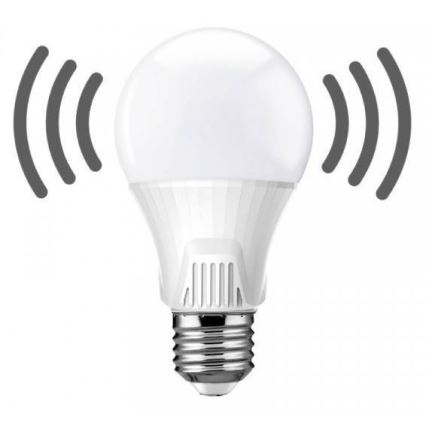 LED žarulja s detektorom pokreta E27/9W/230V 6500K