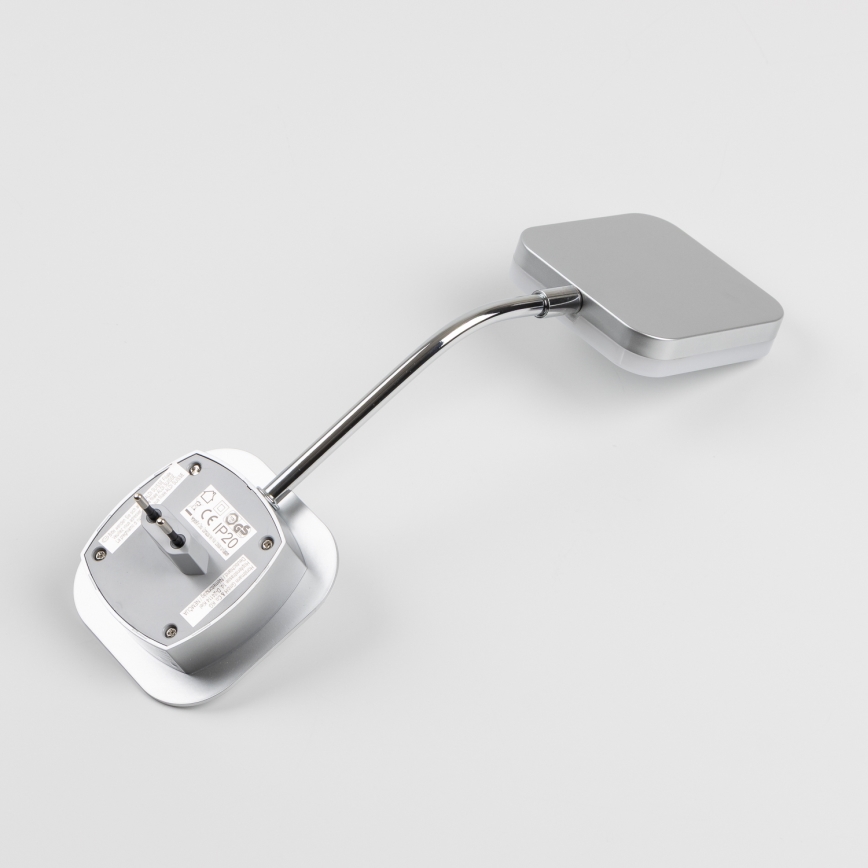 LED zidna lampica za utičnicu LED/3,2W/230V sjajni krom