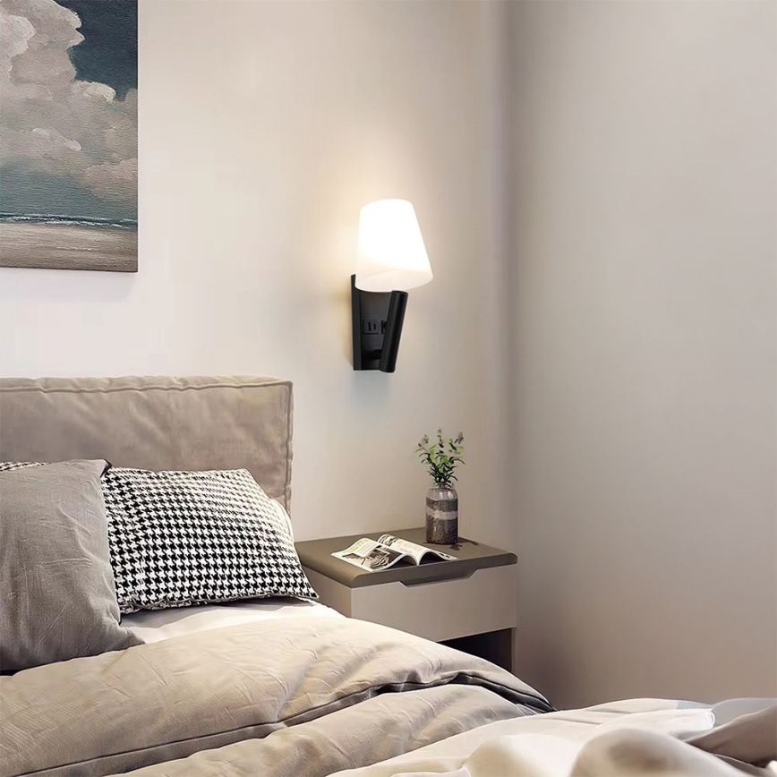 LED zidna svjetiljka s USB priključkom LED/2W/230V 3000K crna/bijela