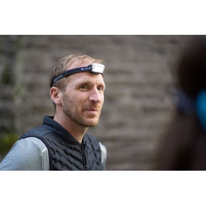 Ledlenser NEO5R - punjiva LED čelna svjetiljka s prigušivanjem 1800 mAh IP54 600 lm 35 h crna/bijela