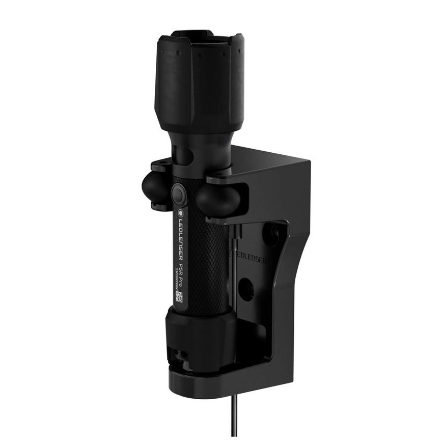 Ledlenser P5R PRO - punjiva LED svjetiljka s regulacijom intenziteta, 920 mAh, IP68, 750 lm, 18 h, crna