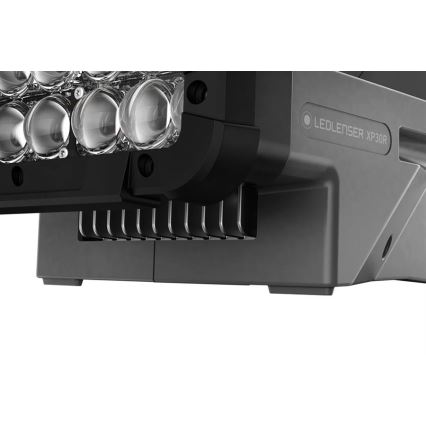 Ledlenser XP30R - LED svjetiljka s podesivom svjetlinom i punjiva LED/5000 mAh IP54 32000 lm 16 h siva