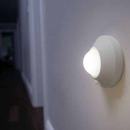 Ledvance - LED orijentacijsko svjetlo sa senzorom NIGHTLUX LED/1,7W/3xAA 4000K
