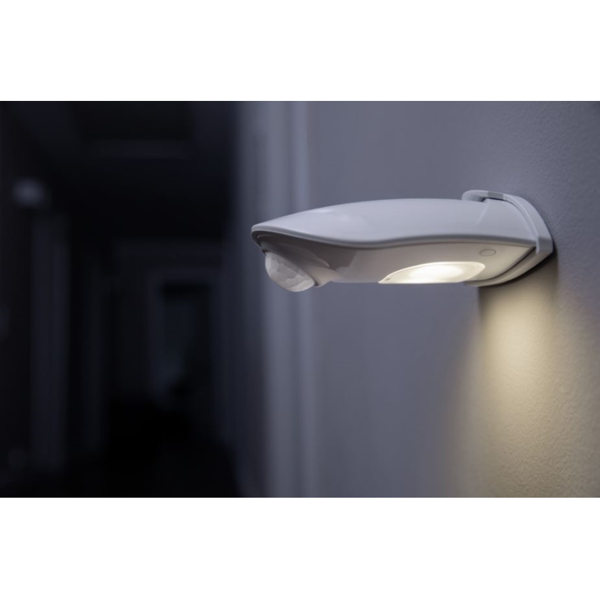 Ledvance - LED Vanjska zidna svjetiljka sa senzorom DOORLED LED/1W/3xAA IP54