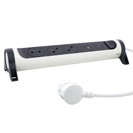 Legrand 049416 - Produžni kabel s prekidačem 3U Tip E + USB-A + USB-C 1,5m