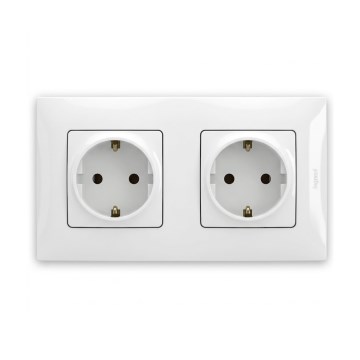 Legrand - Dvostruka kućna SCHUKO utičnica s okvirom NILOE 250V bijela