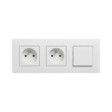 Legrand - Dvostruka kućna utičnica i jednopolni prekidač br. 1 s okvirom NILOE STEP 250V bijela