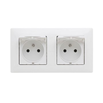 Legrand - Dvostruka vanjska kućna utičnica s okvirom NILOE STEP 250V IP44 bijela