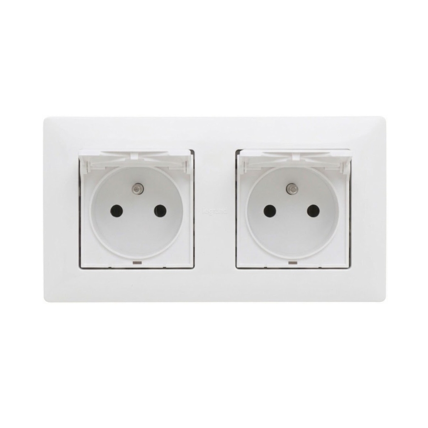Legrand - Dvostruka vanjska kućna utičnica s okvirom NILOE STEP 250V IP44 bijela