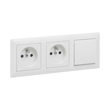 Legrand - Dvostruka zidna utičnica i jednopolni prekidač br. 1 s okvirom SUNO 250V bijela