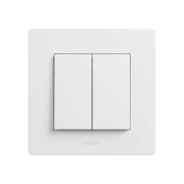 Legrand - Dvostruki prekidač za stubište 6+6 s okvirom NILOE STEP bijela