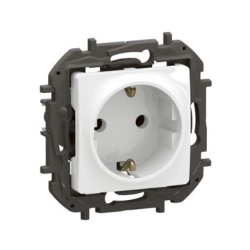 Legrand - Kućna SCHUKO utičnica 250 V/16 A NILOE bijela