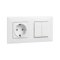 Legrand - kućna SCHUKO utičnica i dvostruki serijski prekidač br. 5 s okvirom NILOE STEP 250 V bijela