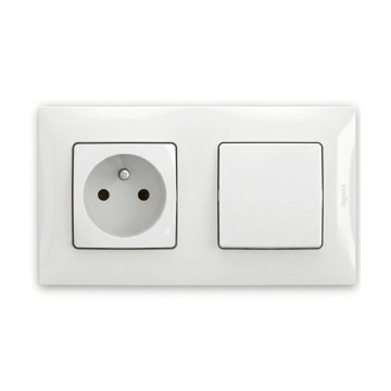 Legrand - Kućna utičnica i jednopolni prekidač br. 1 s okvirom NILOE 250 V bijela