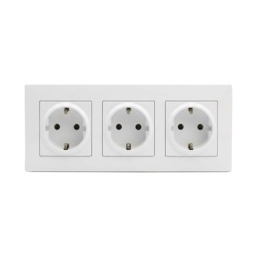 Legrand - Trostruka kućna SCHUKO utičnica s okvirom NILOE STEP 250V bijela