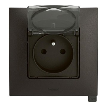 Legrand - Vanjska kućna utičnica s okvirom 250V/16A NILOE IP44 crna