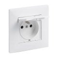 Legrand - Vanjska kućna utičnica s okvirom NILOE STEP 250V IP44 bijela