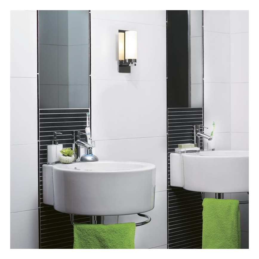 Markslöjd 102476 - Zidna svjetiljka za kupaonicu NORRSUNDET 1xE14/40W/230V IP44