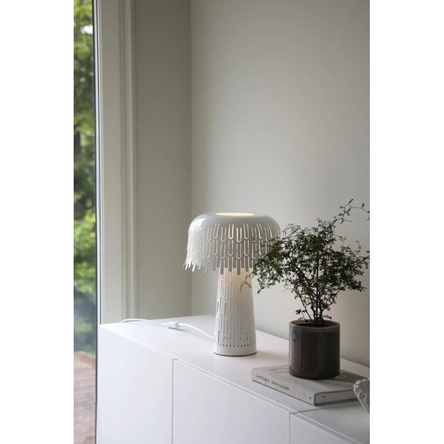 Markslöjd 109006 - Stolna lampa VERBERA 1xE14/40W/230V bijela