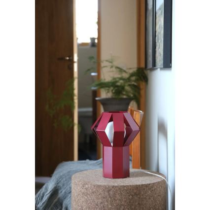 Markslöjd 109150 - Stolna lampa OCTA 1xE27/60W/230V bordo