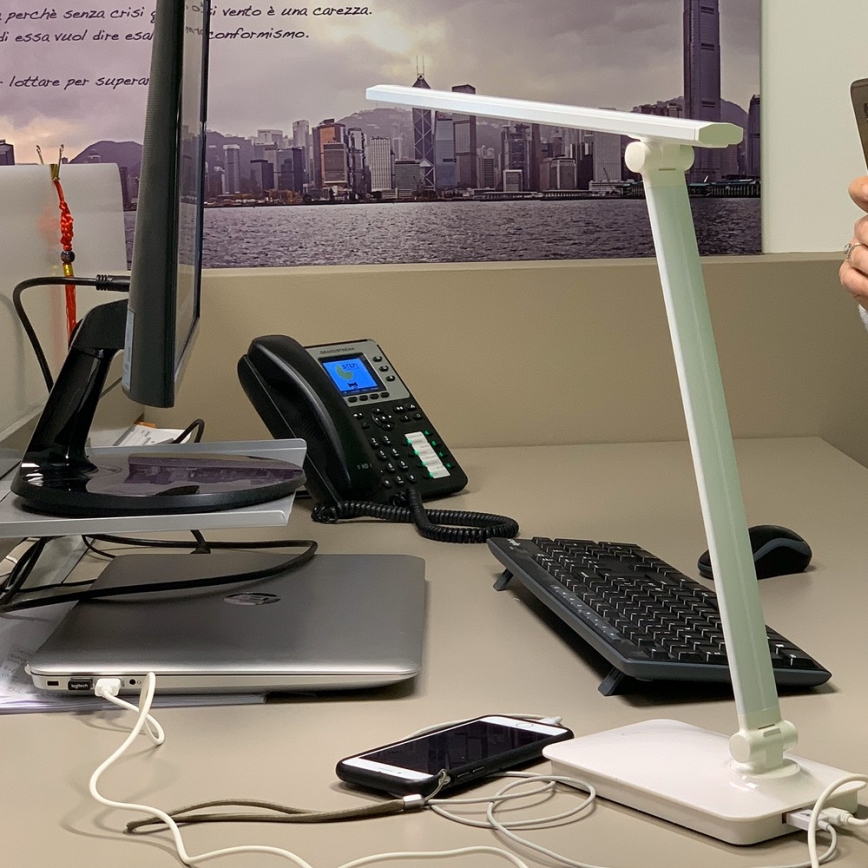 ONLI - LED Prigušiva stolna lampa na dodir s USB portom DESKI LED/7W/230V 4000K bijela