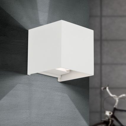 LED Vanjska zidna svjetiljka CUBE 2xLED/3W/230V IP54 bijela