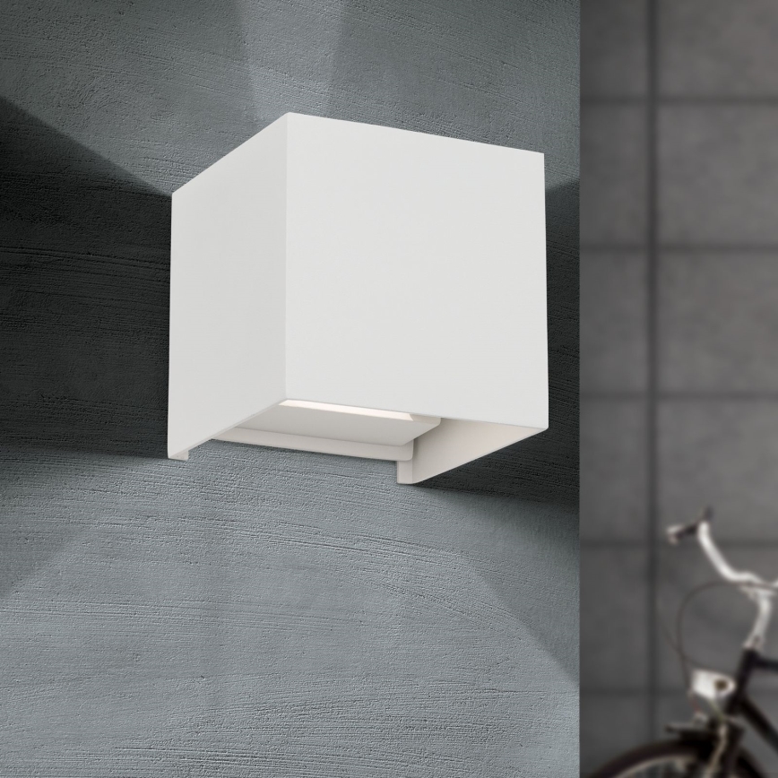 LED Vanjska zidna svjetiljka CUBE 2xLED/3W/230V IP54 bijela