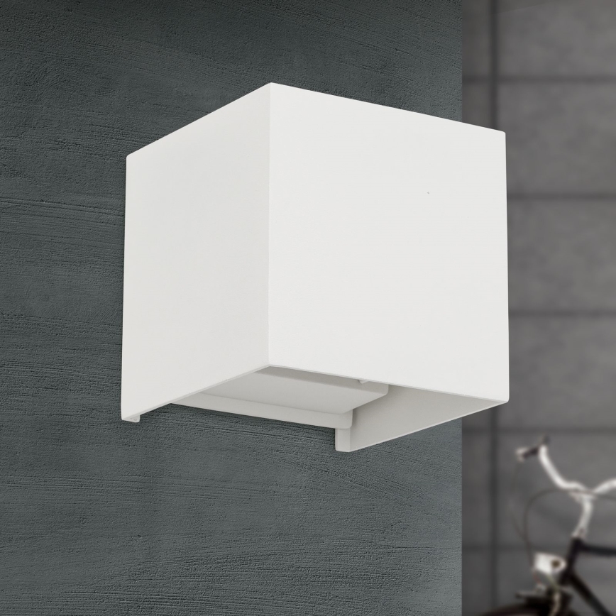 LED Vanjska zidna svjetiljka CUBE 2xLED/3W/230V IP54 bijela