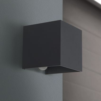 LED Vanjska zidna svjetiljka sa senzorom za pokret i dan/noć CUBE-S LED/13W/230V IP54 antracit