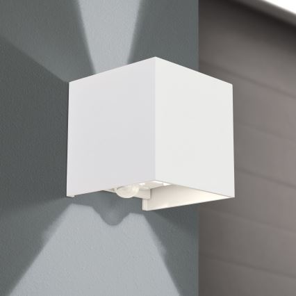 LED Vanjska zidna svjetiljka sa senzorom za pokret i dan/noć CUBE-S LED/13W/230V IP54 bijela