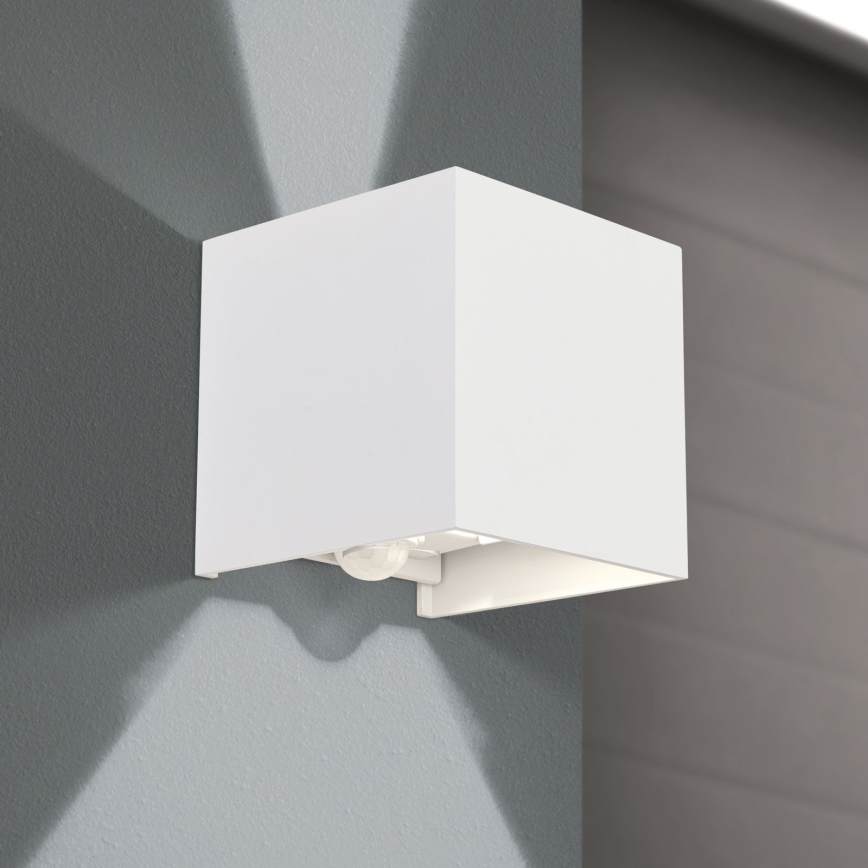 LED Vanjska zidna svjetiljka sa senzorom za pokret i dan/noć CUBE-S LED/13W/230V IP54 bijela