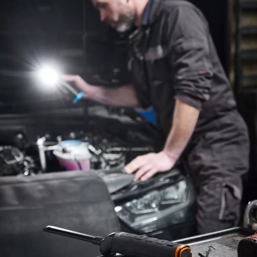 Osram - Bežični magnetski punjač LEDINSPECT DUAL CHARGE PAD 5V