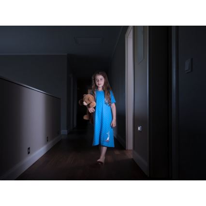 Osram - LED orijentacijska svjetiljka sa senzorom NIGHTLUX LED/0,3W/3xAAA IP54