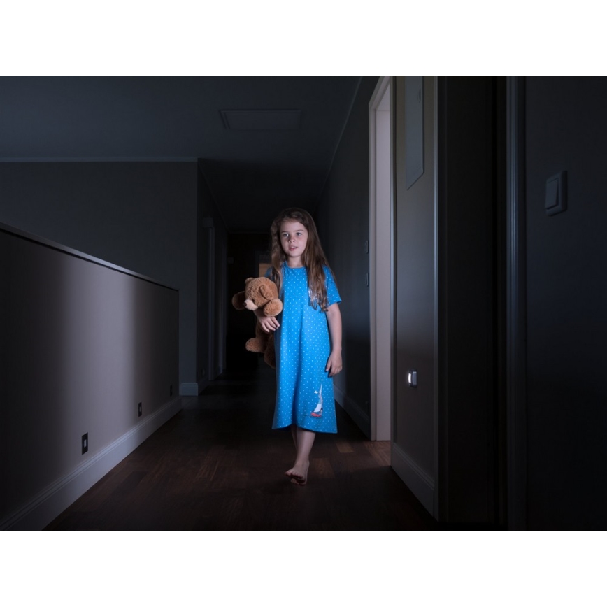 Osram - LED orijentacijska svjetiljka sa senzorom NIGHTLUX LED/0,3W/3xAAA IP54