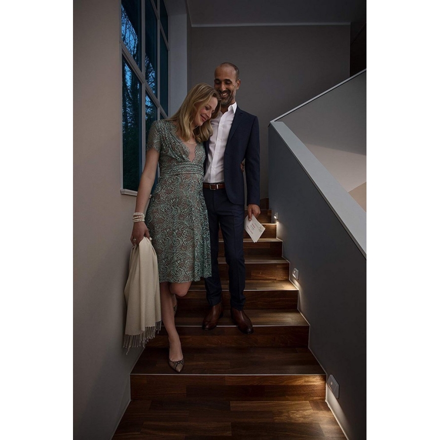 Osram - LED svjetiljka za stepenište s senzorom NIGHTLUX LED/0,25W/3xAAA IP54 bijela