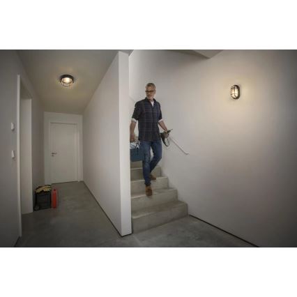 Osram - Vanjska zidna svjetiljka BULKHEAD 1xE27/10W/230V IP54 crna