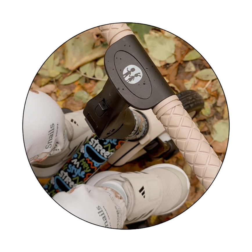 PETITE&MARS - Dječji tricikl 5u1 TURBO LIMITED City Beat