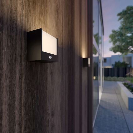 Philips - LED vanjska svjetiljka s detektorom pokreta, 3,5 W, IP44