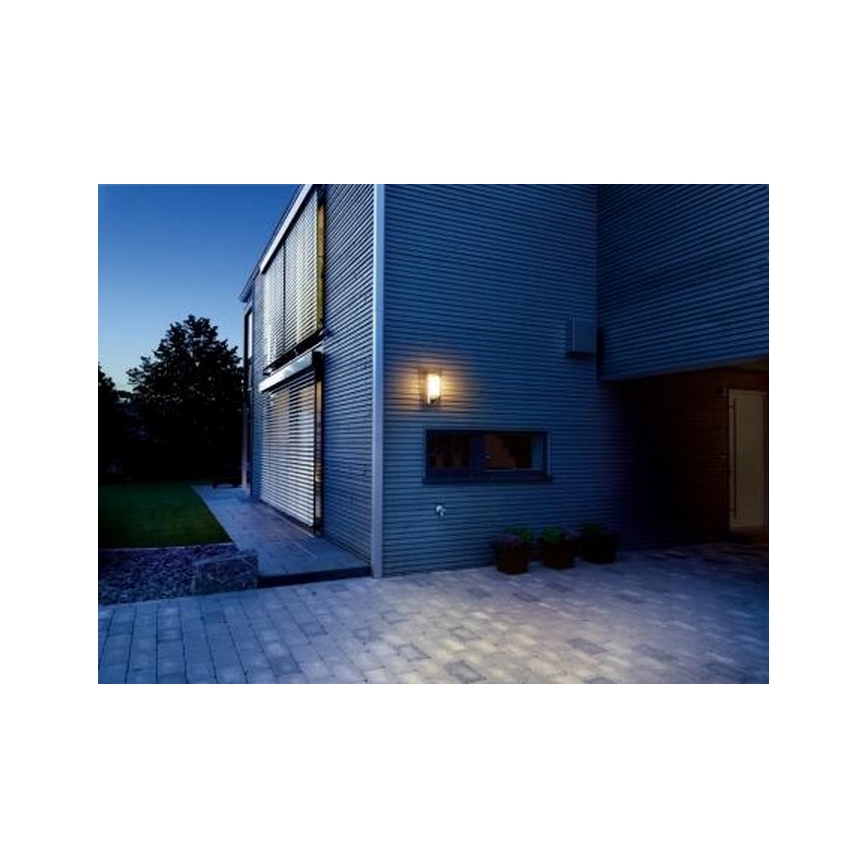Philips - Vanjska zidna svjetiljka sa senzorom BRIDGE 1xE27/15W/230V IP44