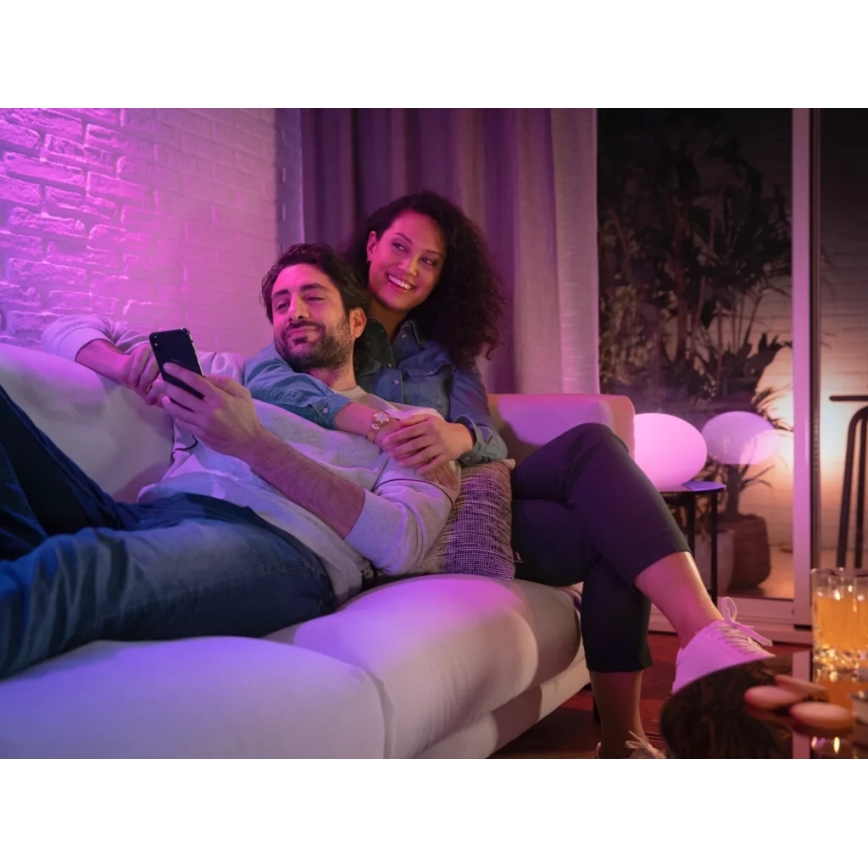 Početni komplet Philips Hue White and Color Ambiance, 3× GU10/4,2 W/230 V, 2200–6500 K + Hue Bridge