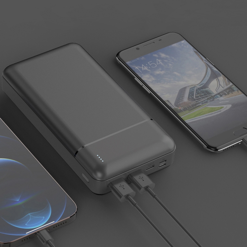 Power Bank 30000 mAh 3,7V crna