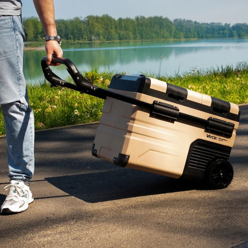 Prijenosni autohladnjak s LCD zaslonom 39 l 230V/12V/24V smeđa