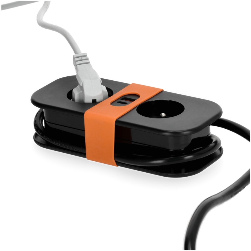 Produžni kabel 2U + 2xUSB 1,4 m crna