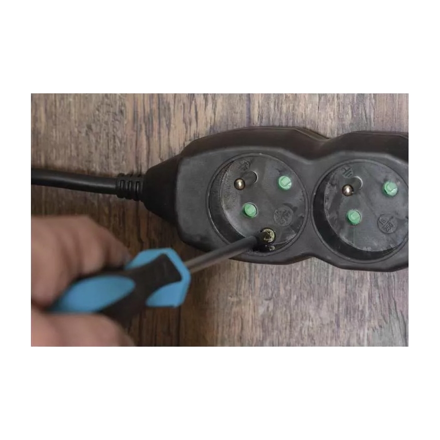 Produžni kabel 5U 3m crna