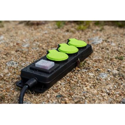 Produžni kabel s prekidačem, 3 utičnicama, 3 m, IP44